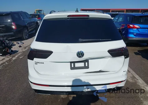 2020 Volkswagen Tiguan 2.0T Se/2.0T Se R-Line Black/2.0T Sel z USA, uszkodzony, nr VIN 3VV3B7AX9LM088867